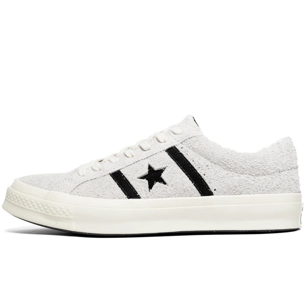 Conver One Star Sneaker Size 8 mens